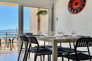Orange Corner Apartment, Sarande