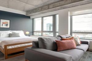 Kendall Sq Studio w Gym WD by MIT MGH River BOS-67, Boston