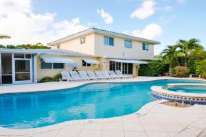 First-Class 5BR Villa in Lakes, Hollywood