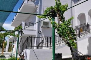 Apartments Maja, Lopar