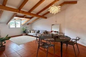 Cozy: attico mansardato Apartments, Ascona