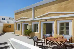Constantis Mansion Guest house, Megalokhori