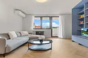 Elegant City Escape - Modern & Central Guest house, Bratislava