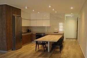 Anemolia Elegant Apartment, Karistos