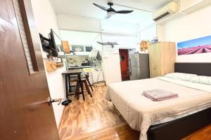 Spacious Studio at citycentre, Singapore