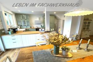 Customflats - Tiefgarage - frisch renoviert Guest house, Erfurt