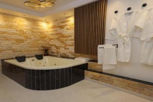 Suites Aix la Chapelle, Exclusive Apartments, Wellness and more, City, Aachen