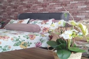 SofiaSuite16, Plaza Azalea, Apartments, Petaling Jaya