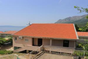 Apartments by the sea Gradac, Makarska - 21172, Podaca
