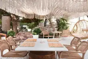 Sunrock Suites - Villa Pansy, Agios Prokopios