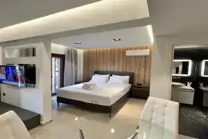 InLofts Apart-hotel, Afitos