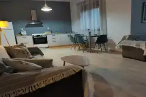 Under the trees Apartments, Heraklio Town