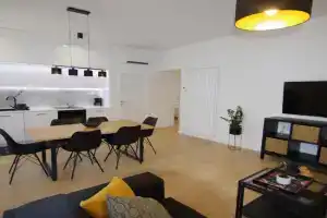Bright & Modern 2-Bedroom Flat in Pula, Stignano di Pola