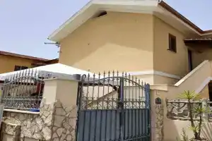 Un passo dal mare e dalla città. Guest house, Cagliari