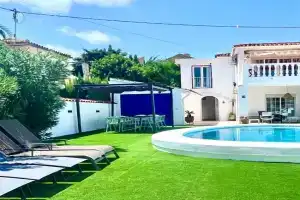 Villa Maria by Proper Properties, Albir