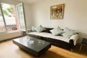 Cosy Town house with its beautiful terrace, Deauville