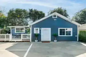 Modern Cottage near many conveniences, Oakland