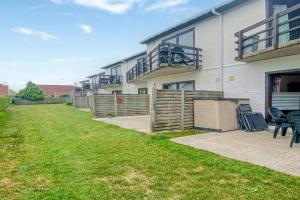 Amazing Apartment In, Bredene