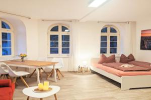 F1 - Urlaubsmagie - Helle Wohnung mit Sauna & Pool Apartments, Sebnitz