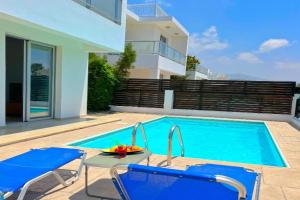 3 Bedroom Beach Seaview Villa I Private Pool, Coral Bay