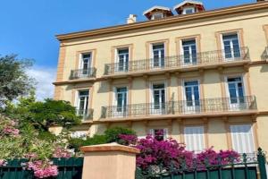 Loft apartment at Villa Leonie, Hyeres