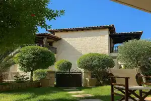 Sea and Stone Villa, Afitos