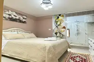Duplex Mino, Pazari i Vjetër Apart-hotel, Corce
