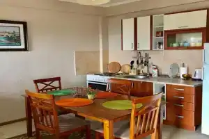 Grlica Apartments, Bar