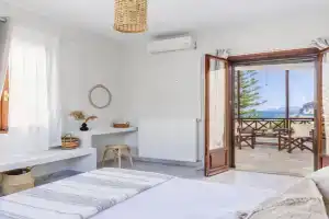 Mahalo Skopelos Suites, Skopelos Town