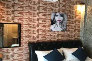 Bluemoon 5 minutes walk to the beach Apartments, Samet Island