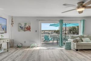 Southbay by the Gulf #51 - Walk to private beach in 3 min - Beach setup included - Spectacular lake views - Completely Remodeled 2BR/2.5BA Townhouse, Destin