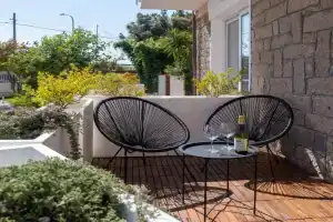 Nautika Suites, Fertilia