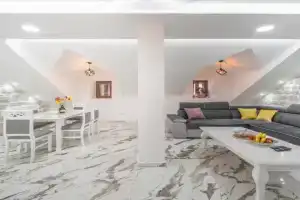 N&N Apartments, Risan