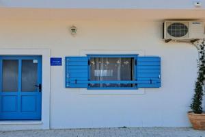 Apartments by the sea Igrane, Makarska - 21577, Drasnice