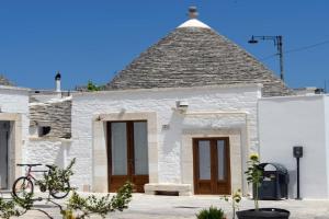 Trullo Vino & Amore Guest house, Alberobello