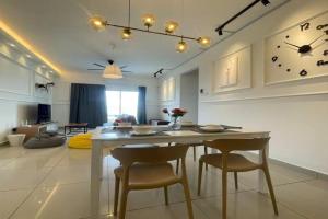 10Pax 4 Room Hidden Gem Sri Petaling 3 min Bukit Jalil Stadium, Petaling Jaya