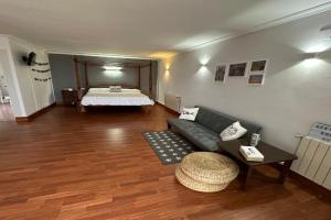 Suite en estancia maravillosa y romántica ideal parejas Guest house, Pineda de Mar