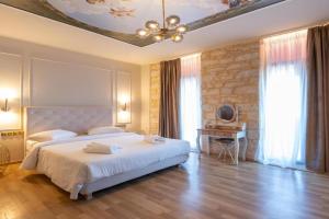 L Suites The Writer's House, Gythio