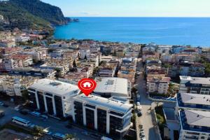 SA Apartments! Cleopatra Beach Duplex with Terrace, Alanya