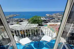 Love and Passion Apartments, Atrani