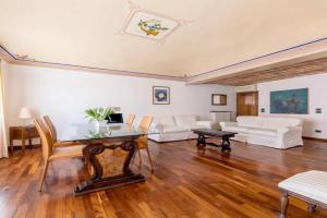 Royal Domus - via Mazzini Apartments, Perugia