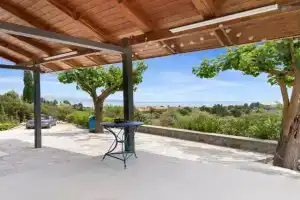 Markon Stone House, Nikiana