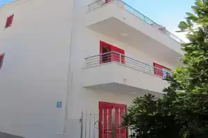 Villa Anda, Krvavica