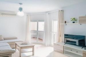 Amplio ideal para familias con piscina y padel Apartments, Mijas