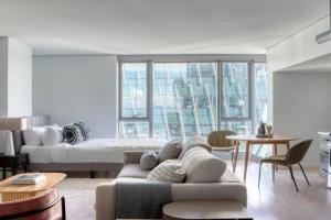 Pioneer Square studio w lounge gym nr bay SEA-587, Seattle