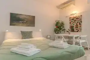 Loft Corso Trieste Free parking & Kitchen Guest house, Bari