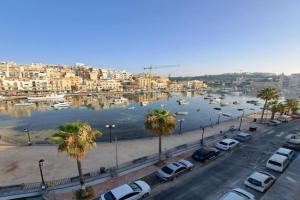 B&S Accommodation Seafront Duplex Penthouse Marsascala, Malta, Marsaskala