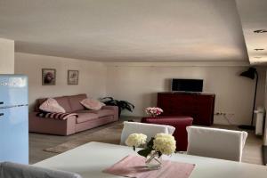Charmante Einliegerwohnung, 3 Zimmer in ruhiger Wohnlage, 60qm, mit gemütlicher Südterrasse Apartments, Marburg