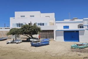 Milos AquaBliss Beachfront Villas, Apollonia