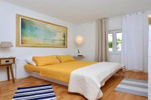Apartment Pepica, Postira